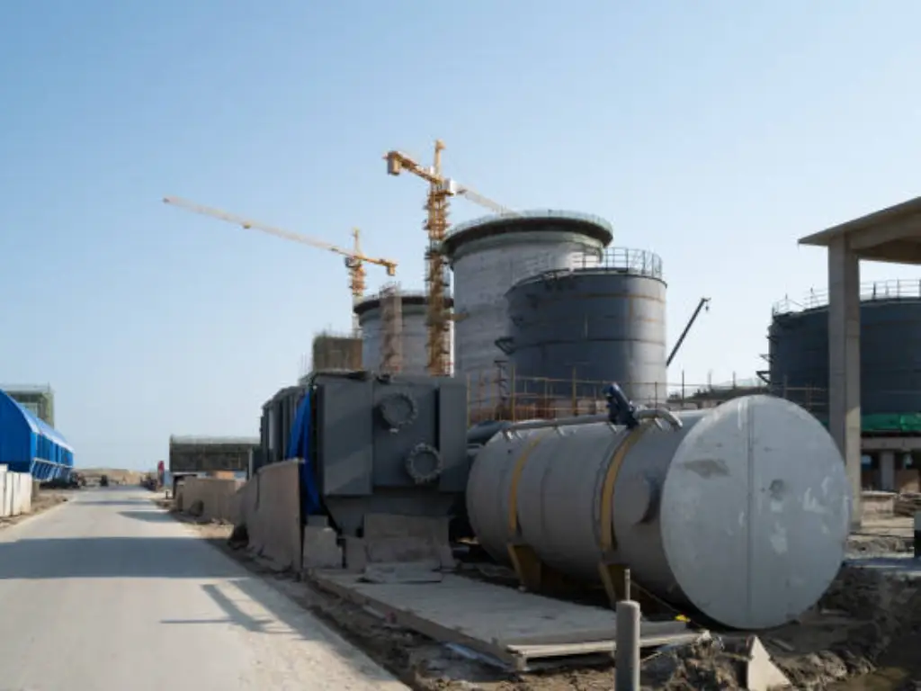 Circular storage tanks to be installed in the chemical plant